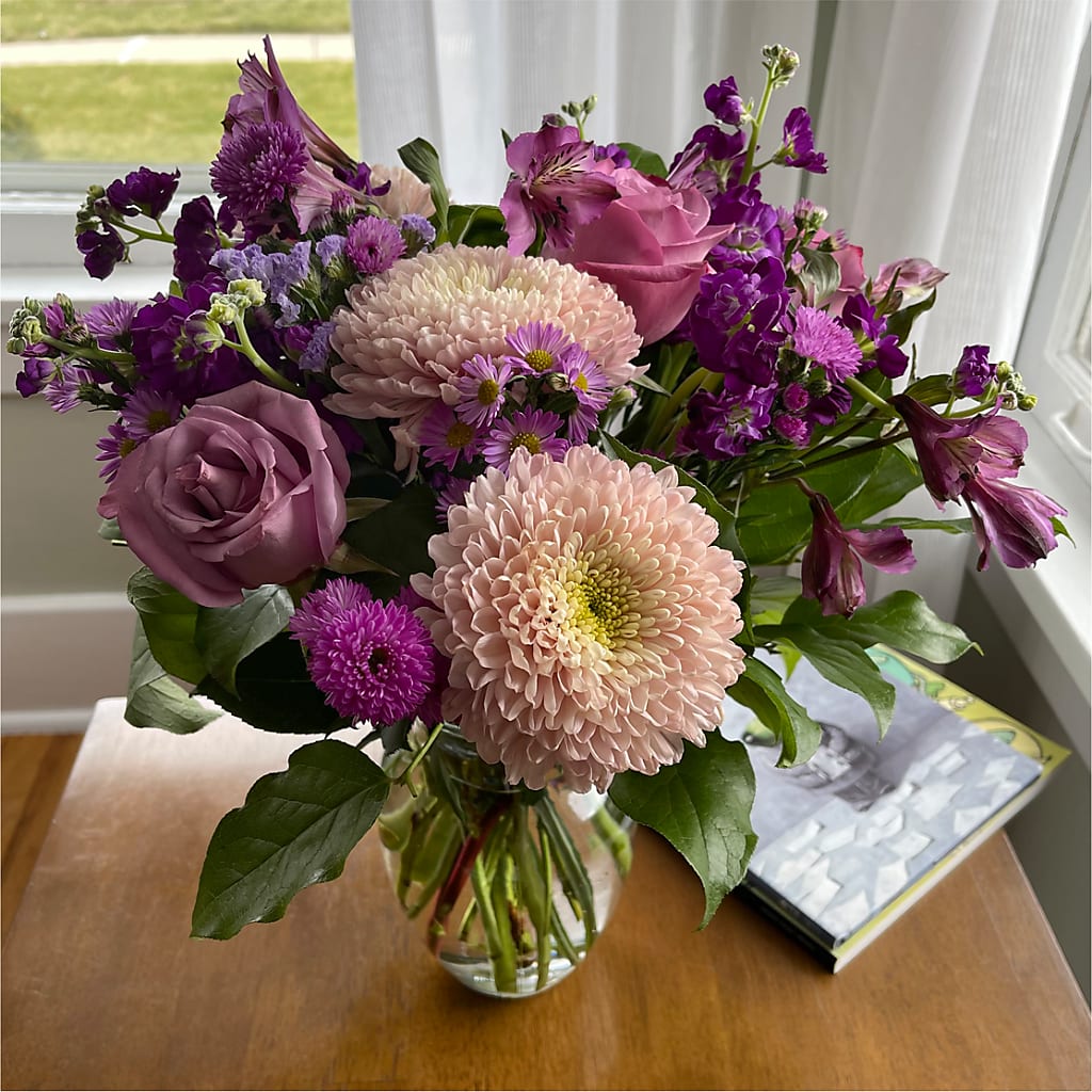 Ultraviolet Bouquet – LESLIE'S FLOWERS & PARTY SUPPLIES, Howell NJ