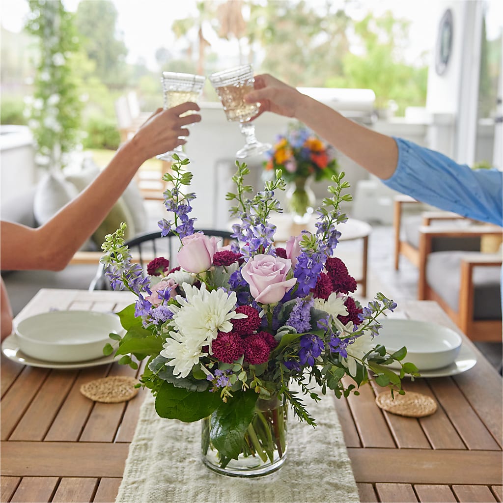 Violet Frost Bouquet – LESLIE'S FLOWERS & PARTY SUPPLIES, Howell NJ