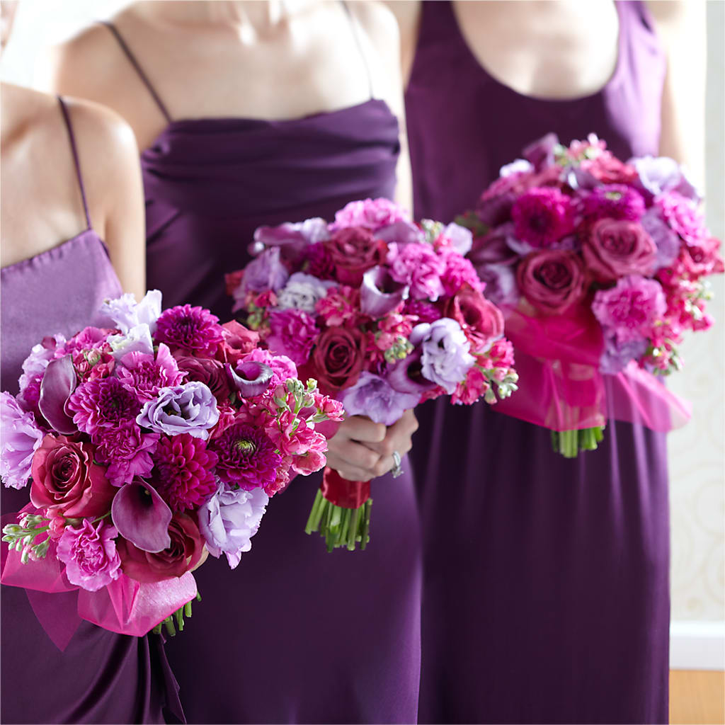 Bridesmaid's Garden Bouquet – LESLIE'S FLOWERS & PARTY SUPPLIES, Howell NJ