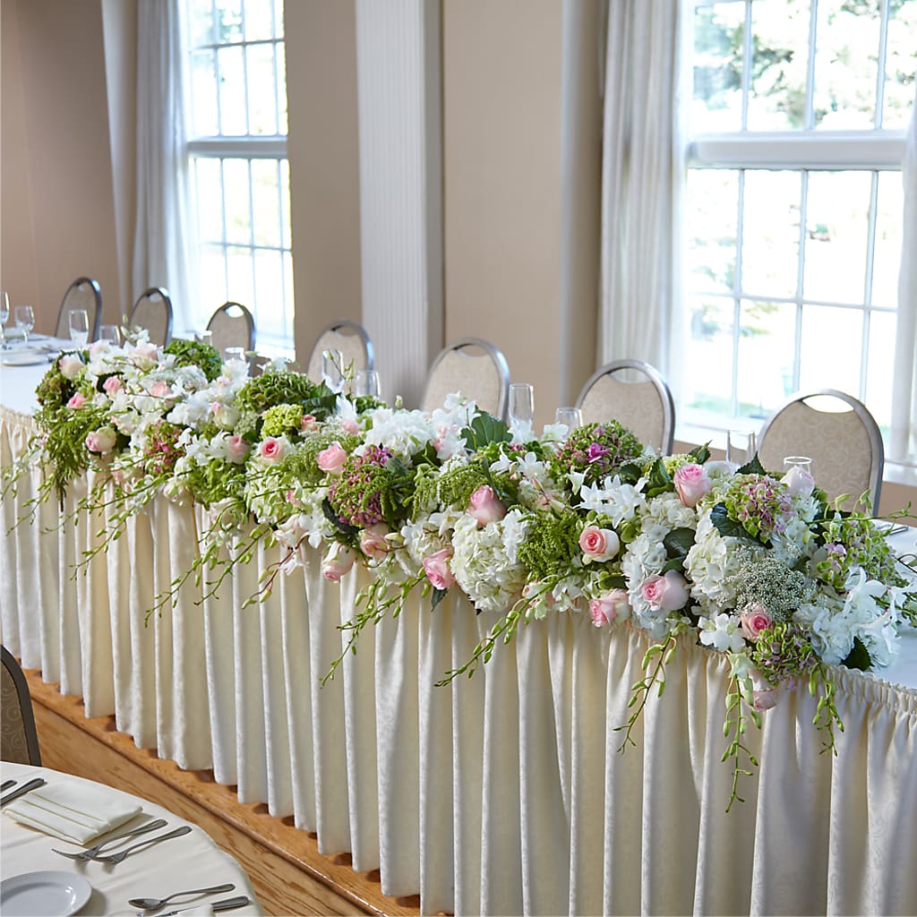 State of Joy Head Table Arrangement – LESLIE'S FLOWERS & PARTY SUPPLIES, Howell NJ