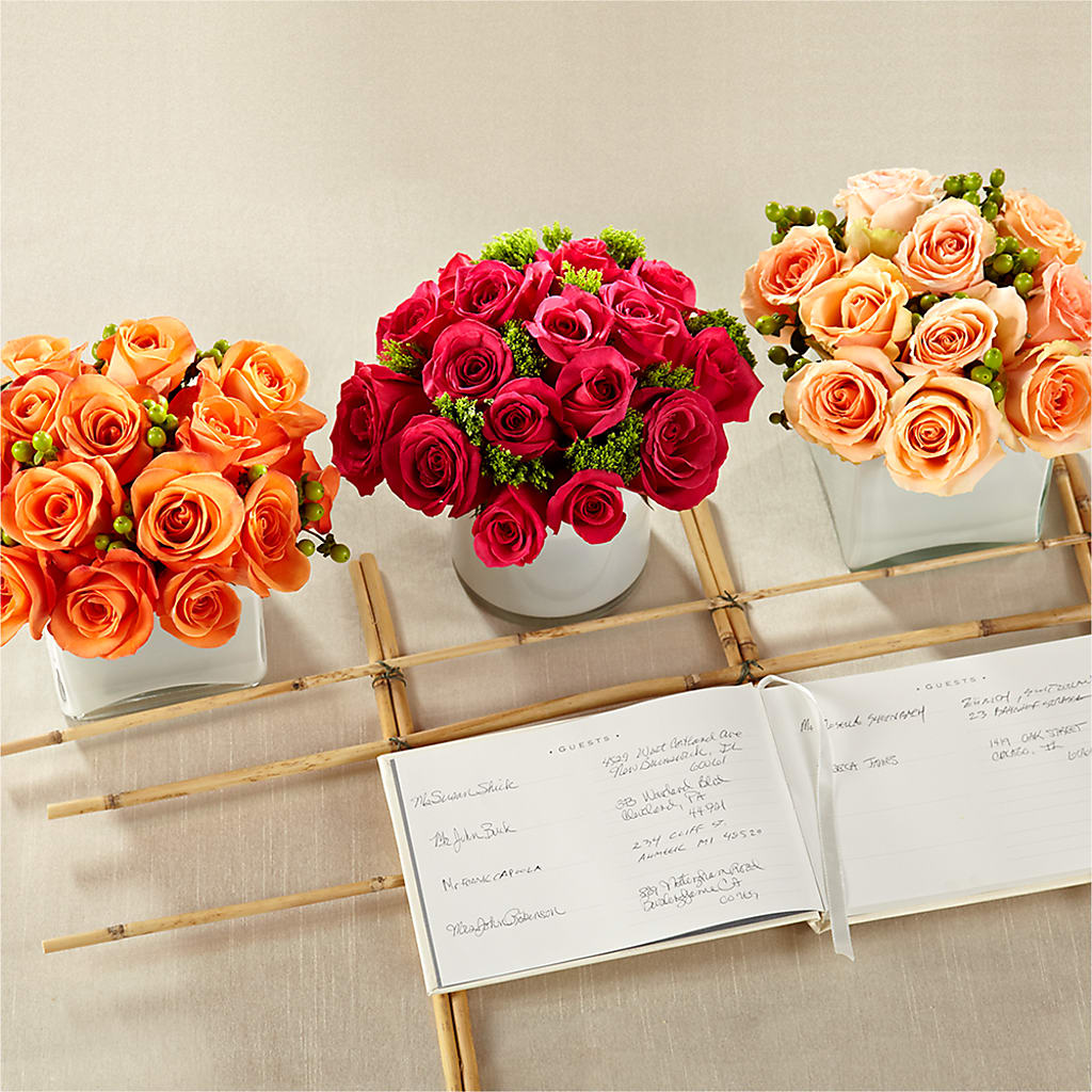 Dawn Rose Centerpiece – LESLIE'S FLOWERS & PARTY SUPPLIES, Howell NJ