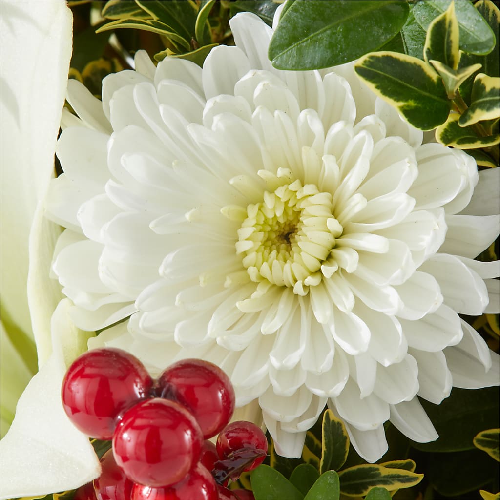 Festive Moments Tree – LESLIE'S FLOWERS & PARTY SUPPLIES, Howell NJ