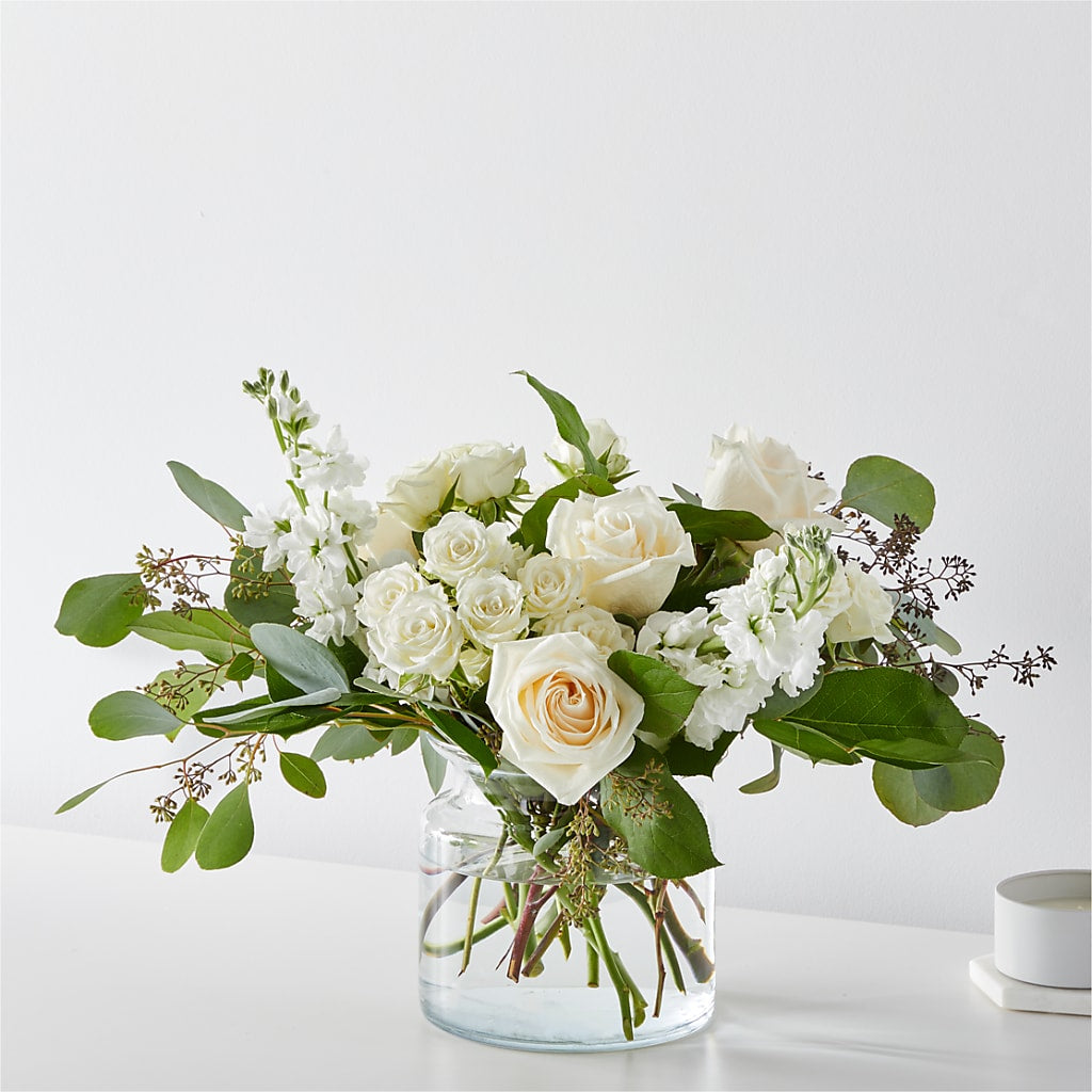 Fresh Linen Bouquet – LESLIE'S FLOWERS & PARTY SUPPLIES, Howell NJ
