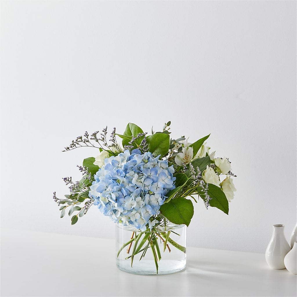 Coastal Blossom Bouquet – LESLIE'S FLOWERS & PARTY SUPPLIES, Howell NJ