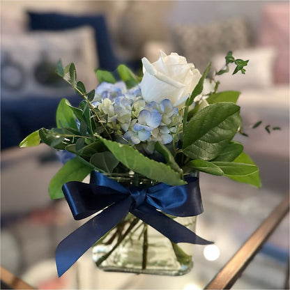 Sky Blue Delight Bouquet – LESLIE'S FLOWERS & PARTY SUPPLIES, Howell NJ