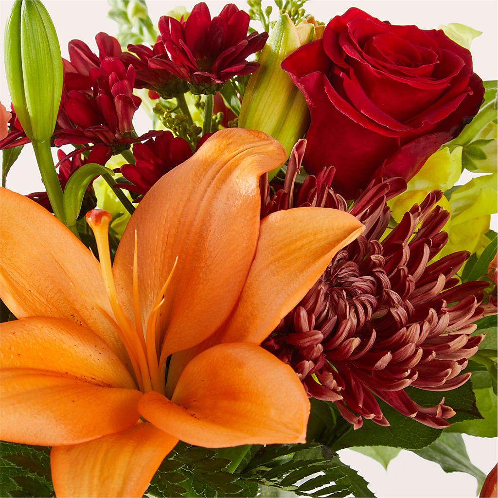 Sweater Season - A Florist Original – LESLIE'S FLOWERS & PARTY SUPPLIES, Howell NJ