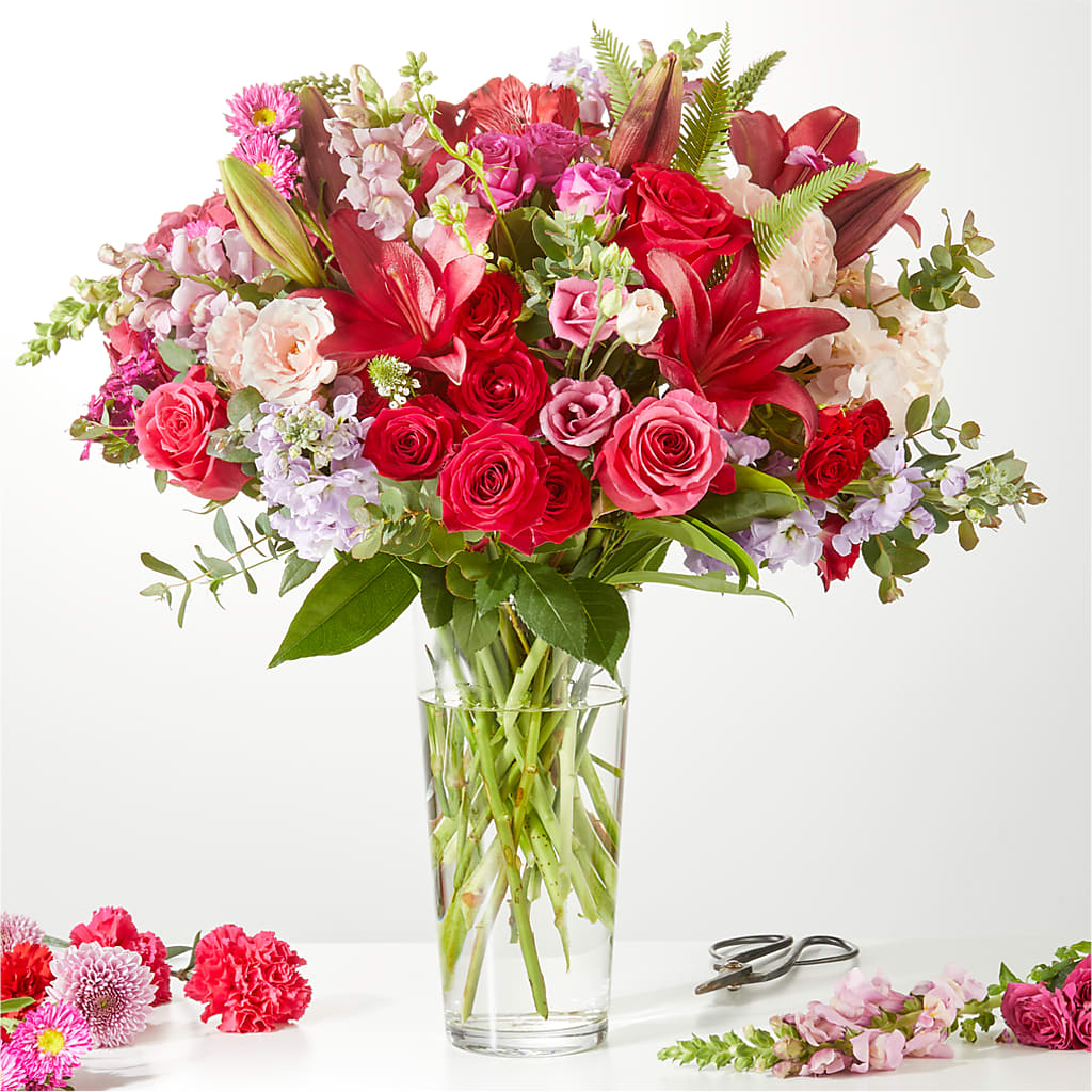 Swooning Over You - A Luxury Florist Original – LESLIE'S FLOWERS & PARTY SUPPLIES, Howell NJ