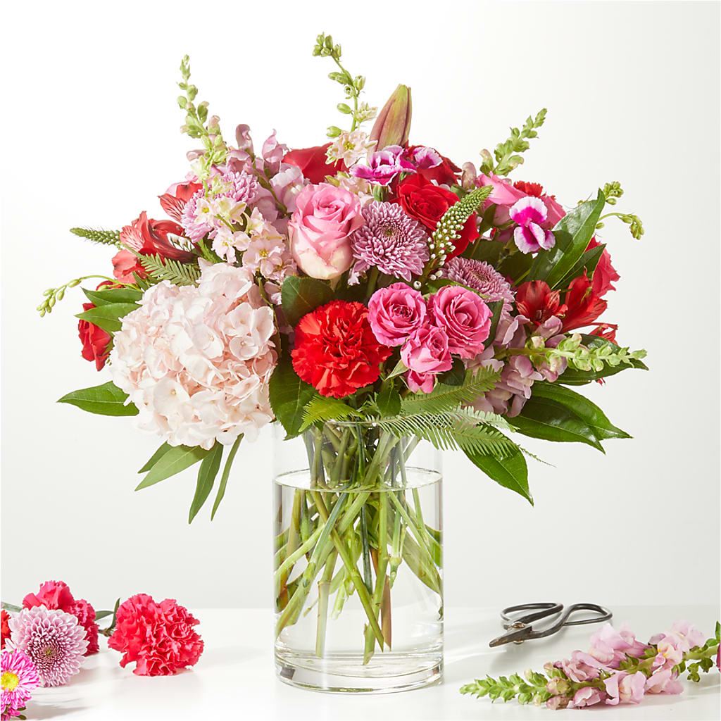 Swooning Over You - A Luxury Florist Original – LESLIE'S FLOWERS & PARTY SUPPLIES, Howell NJ