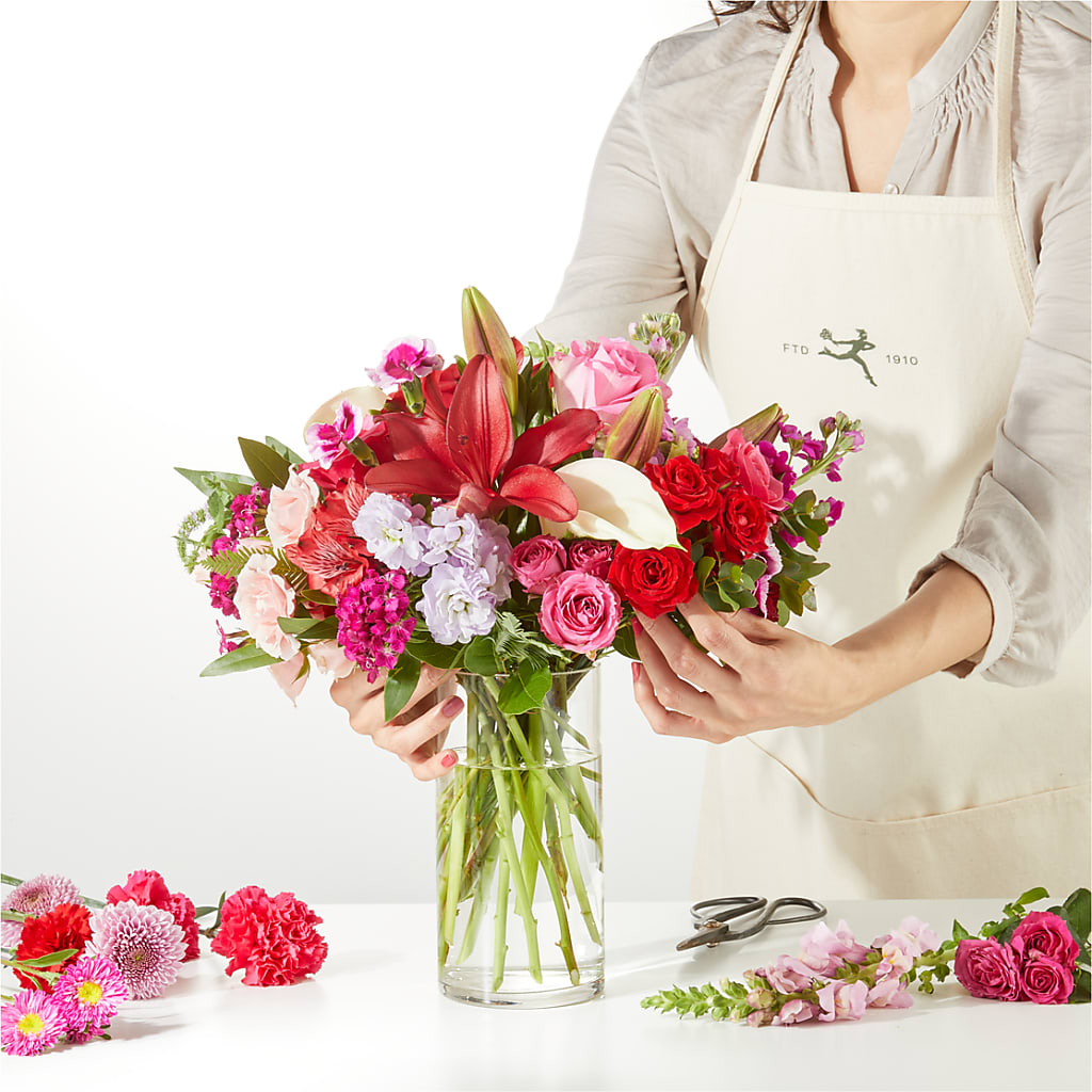 Swooning Over You - A Luxury Florist Original – LESLIE'S FLOWERS & PARTY SUPPLIES, Howell NJ