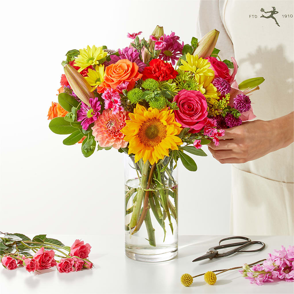 Cue the Confetti - A Florist Original – LESLIE'S FLOWERS & PARTY SUPPLIES, Howell NJ