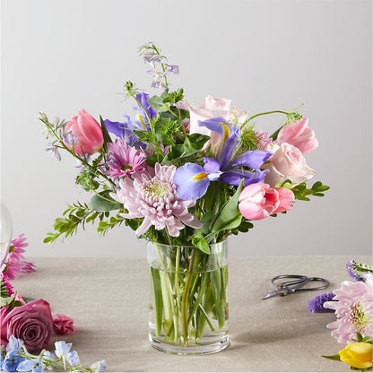 Pastel Tradition - A Florist Original – LESLIE'S FLOWERS & PARTY SUPPLIES, Howell NJ