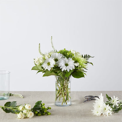 Irish Garden - A Florist Original – LESLIE'S FLOWERS & PARTY SUPPLIES, Howell NJ