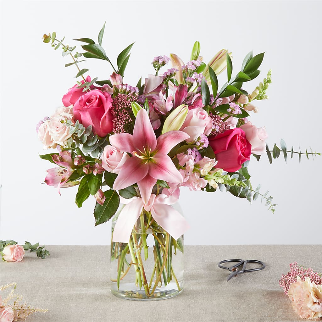 Pink Ribbon - A Florist Original – LESLIE'S FLOWERS & PARTY SUPPLIES, Howell NJ