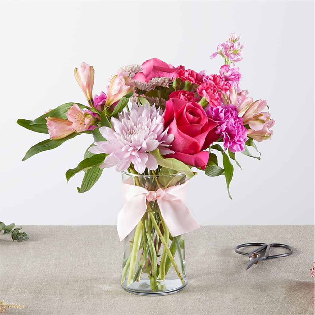 Pink Ribbon - A Florist Original – LESLIE'S FLOWERS & PARTY SUPPLIES, Howell NJ