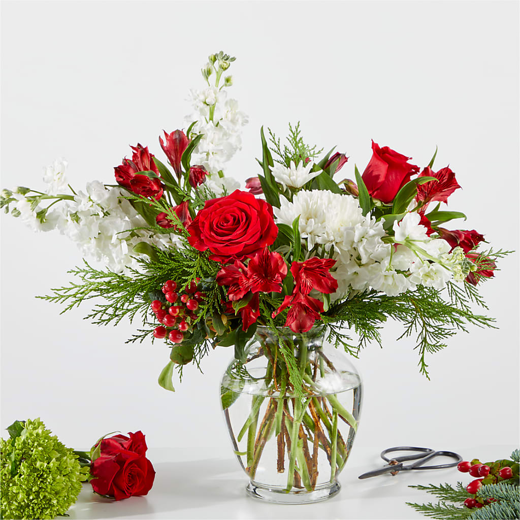 Merry Moment Bouquet – A Florist Original – LESLIE'S FLOWERS & PARTY SUPPLIES, Howell NJ