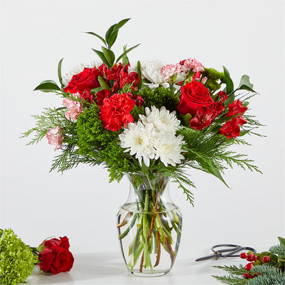 Merry Moment Bouquet – A Florist Original – LESLIE'S FLOWERS & PARTY SUPPLIES, Howell NJ