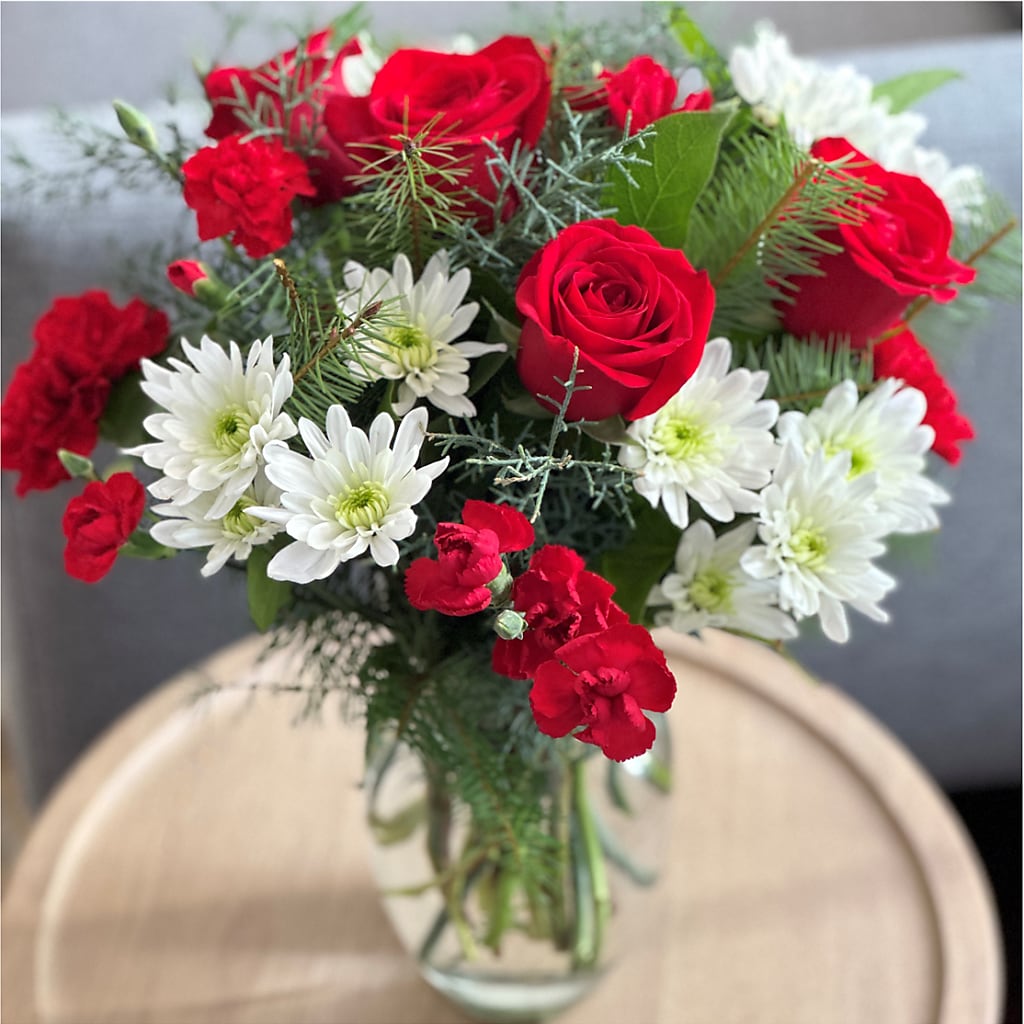 Seasonal Magic Bouquet – LESLIE'S FLOWERS & PARTY SUPPLIES, Howell NJ