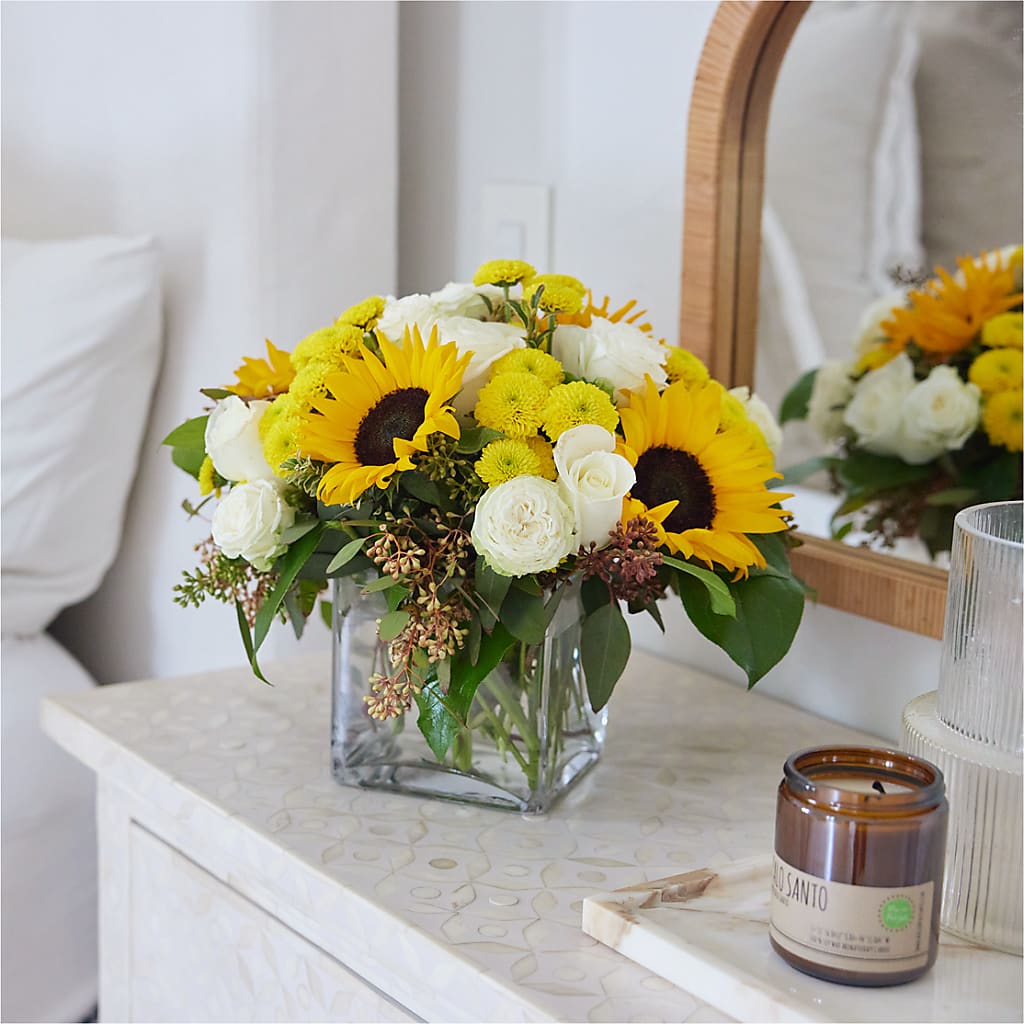 Luminous Morning Bouquet – LESLIE'S FLOWERS & PARTY SUPPLIES, Howell NJ