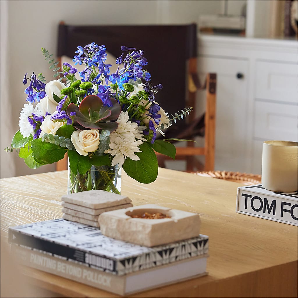 Cerulean Waves Bouquet – LESLIE'S FLOWERS & PARTY SUPPLIES, Howell NJ