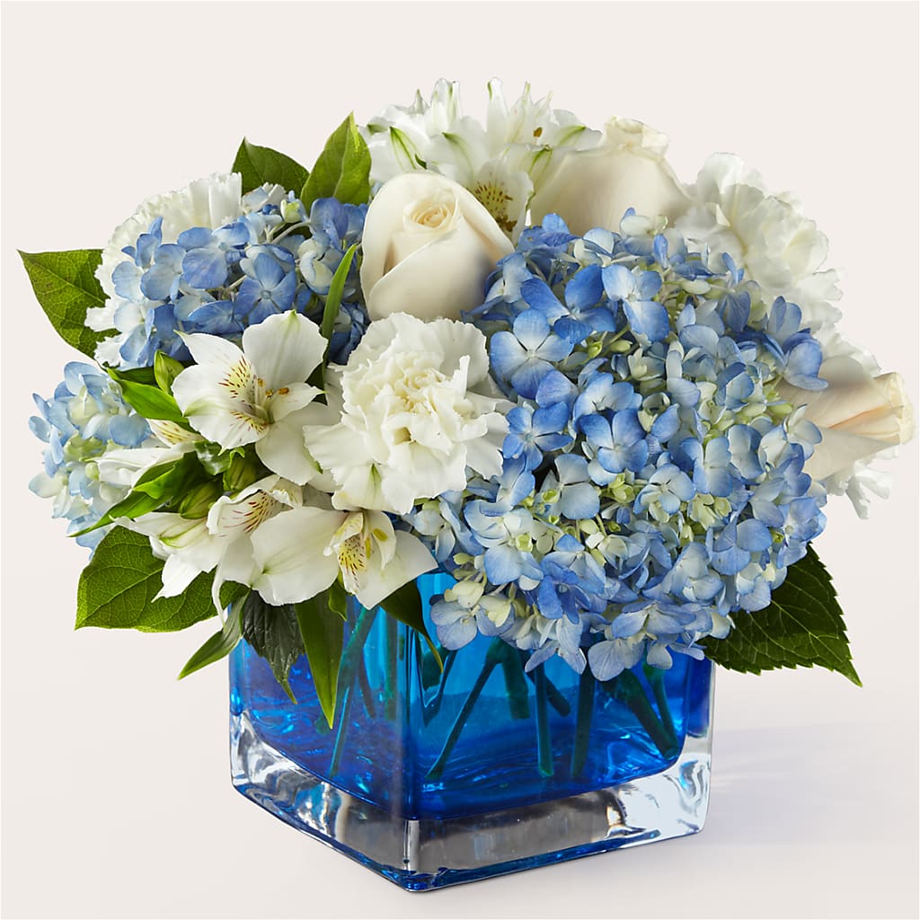 Soothing Waters Bouquet – LESLIE'S FLOWERS & PARTY SUPPLIES, Howell NJ