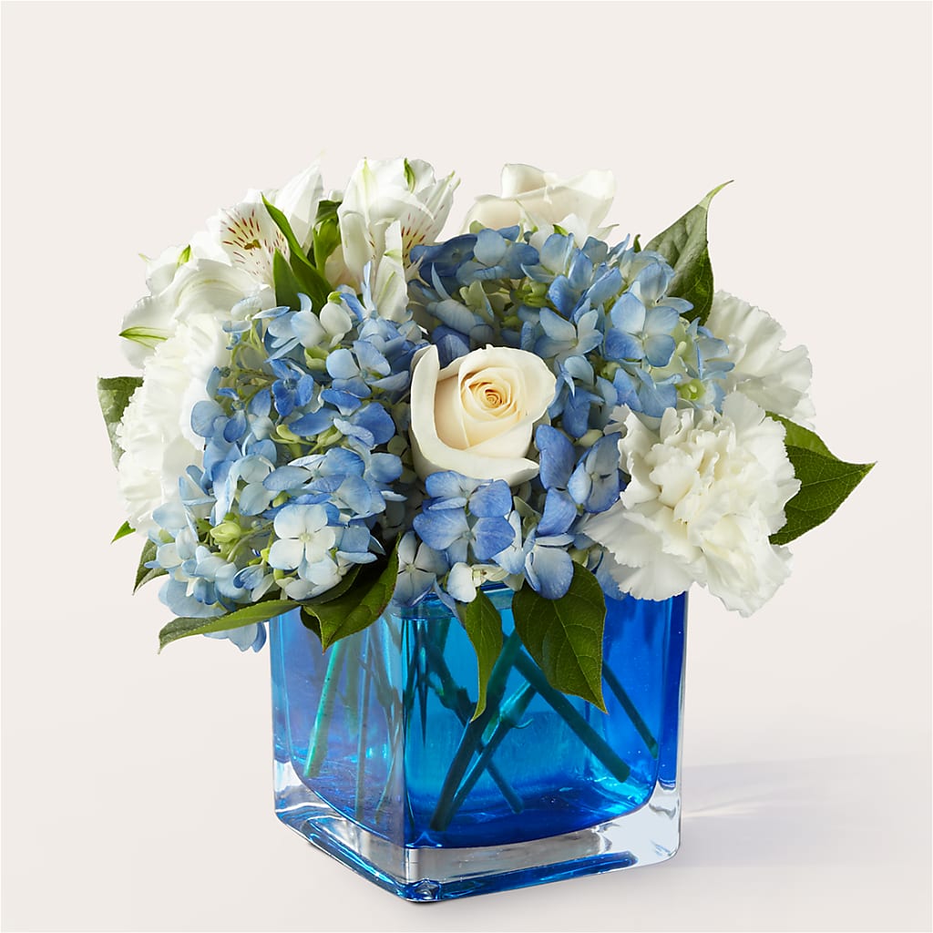 Soothing Waters Bouquet – LESLIE'S FLOWERS & PARTY SUPPLIES, Howell NJ