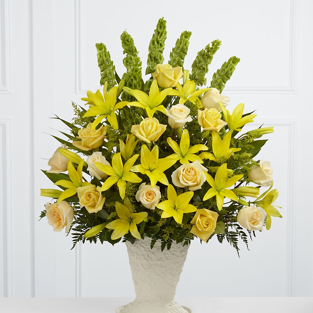 Golden Memories Arrangement – LESLIE'S FLOWERS & PARTY SUPPLIES, Howell NJ