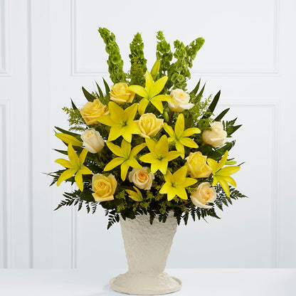 Golden Memories Arrangement – LESLIE'S FLOWERS & PARTY SUPPLIES, Howell NJ