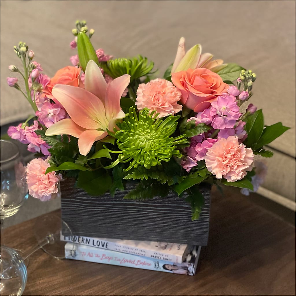 Beautiful Spirit Basket – LESLIE'S FLOWERS & PARTY SUPPLIES, Howell NJ