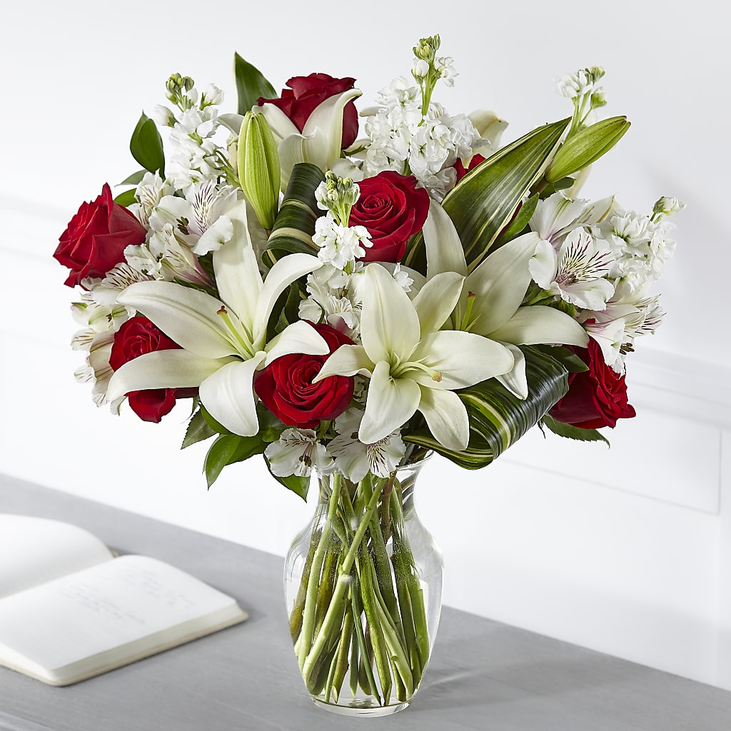 Loving Respect Bouquet – LESLIE'S FLOWERS & PARTY SUPPLIES, Howell NJ