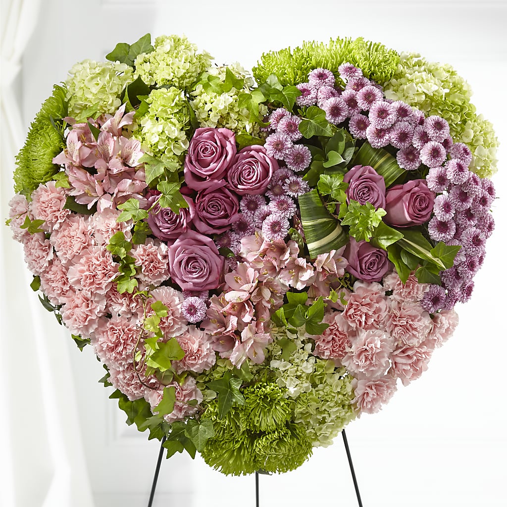 Heartwarming Standing Heart – LESLIE'S FLOWERS & PARTY SUPPLIES, Howell NJ