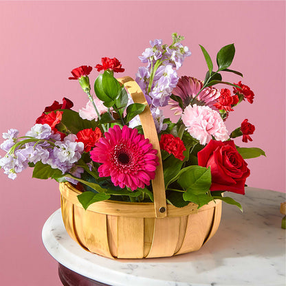 Pink Picnic Basket – LESLIE'S FLOWERS & PARTY SUPPLIES, Howell NJ