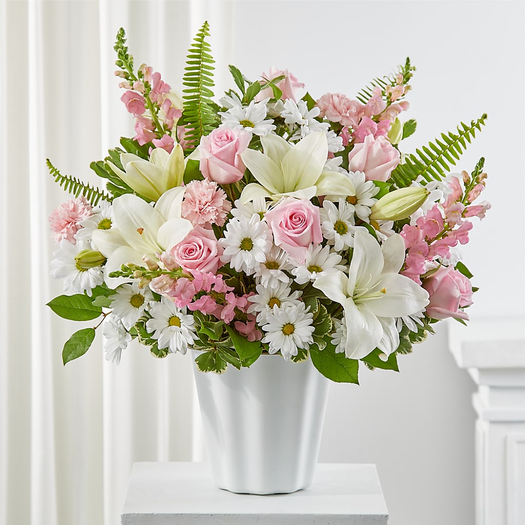 Soft Touch Tabletop Basket – LESLIE'S FLOWERS & PARTY SUPPLIES, Howell NJ