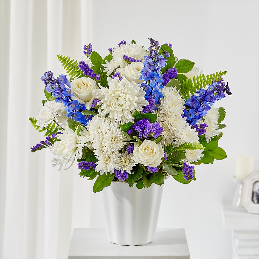 Hold Dear Tabletop Basket – LESLIE'S FLOWERS & PARTY SUPPLIES, Howell NJ