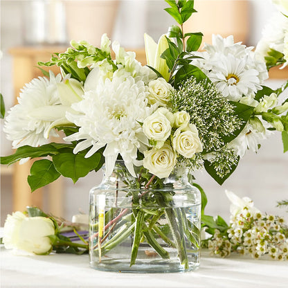 Classic Ivory – A Florist Original – LESLIE'S FLOWERS & PARTY SUPPLIES, Howell NJ