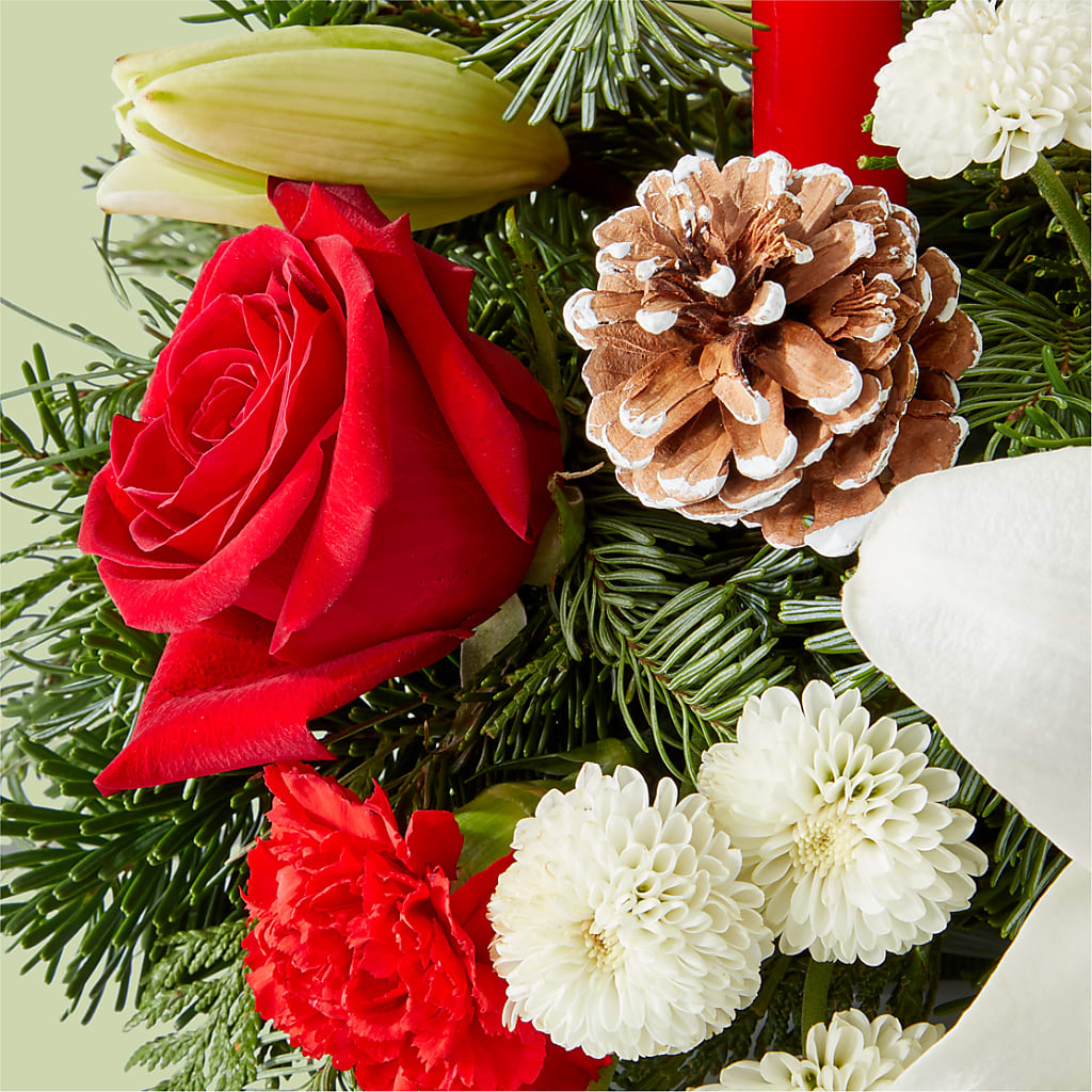 Seasonal Festivities Centerpiece – LESLIE'S FLOWERS & PARTY SUPPLIES, Howell NJ