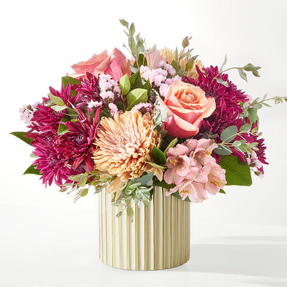 Berry Cobbler Bouquet with Ivory Vase – LESLIE'S FLOWERS & PARTY SUPPLIES, Howell NJ