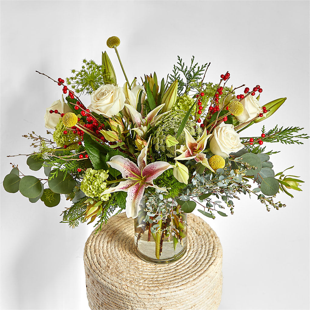 Berry & Bright Bouquet – LESLIE'S FLOWERS & PARTY SUPPLIES, Howell NJ
