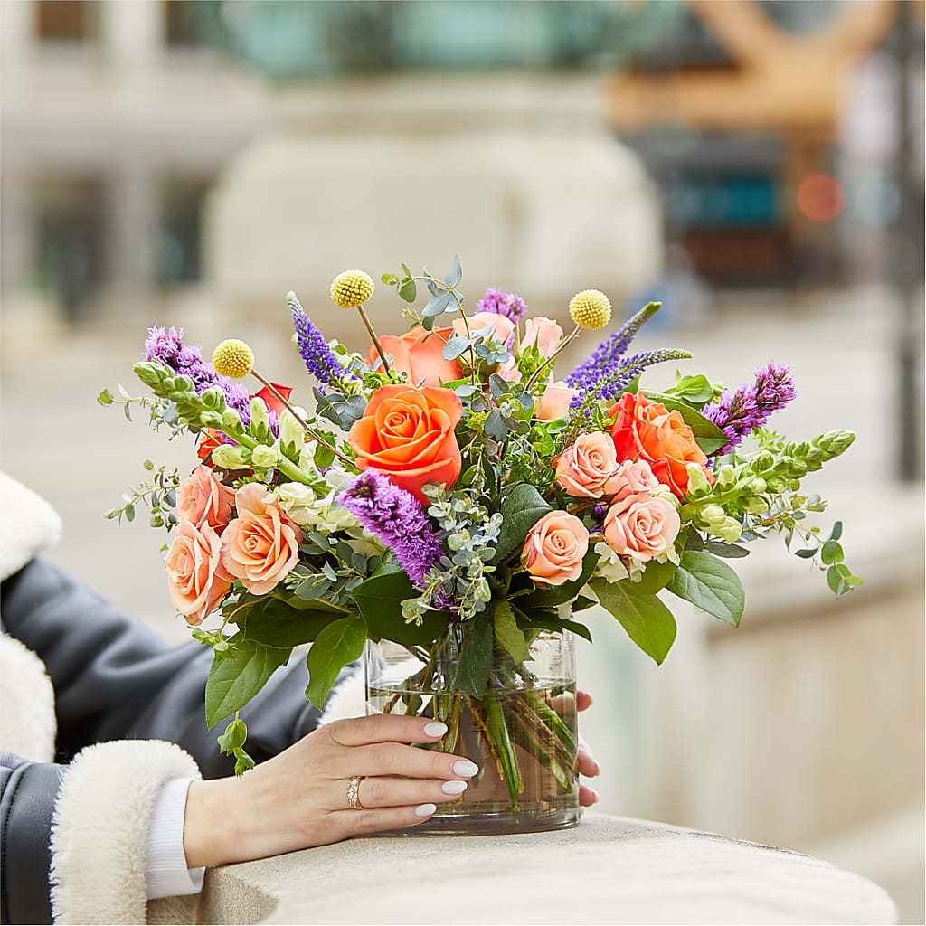 The Standout Bouquet – LESLIE'S FLOWERS & PARTY SUPPLIES, Howell NJ