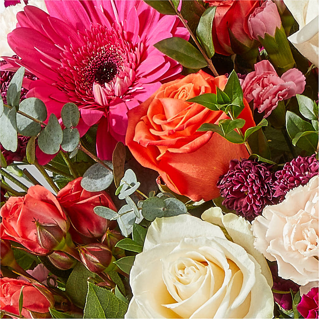 Smell the Roses Bouquet – LESLIE'S FLOWERS & PARTY SUPPLIES, Howell NJ