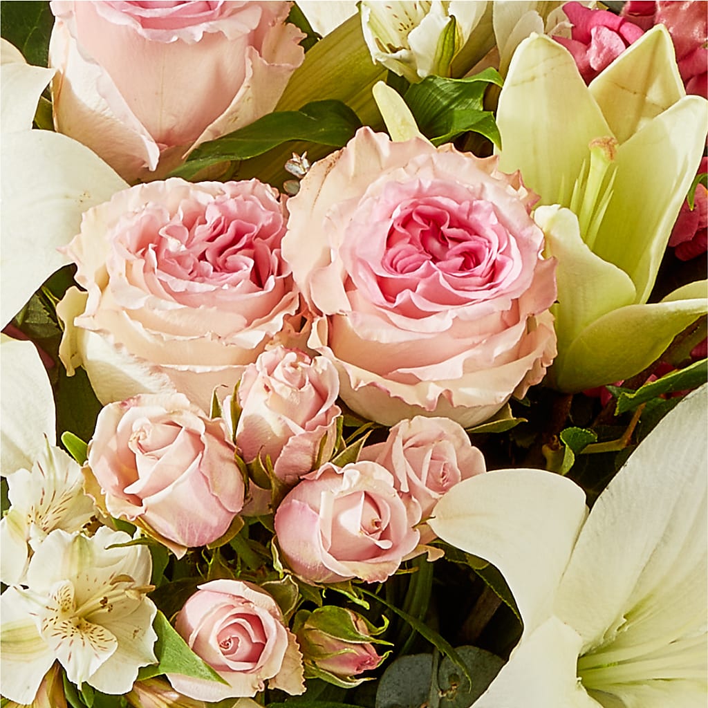 Ballet Slippers Bouquet – LESLIE'S FLOWERS & PARTY SUPPLIES, Howell NJ