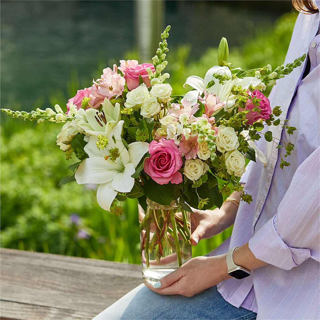 Fondly Bouquet – LESLIE'S FLOWERS & PARTY SUPPLIES, Howell NJ