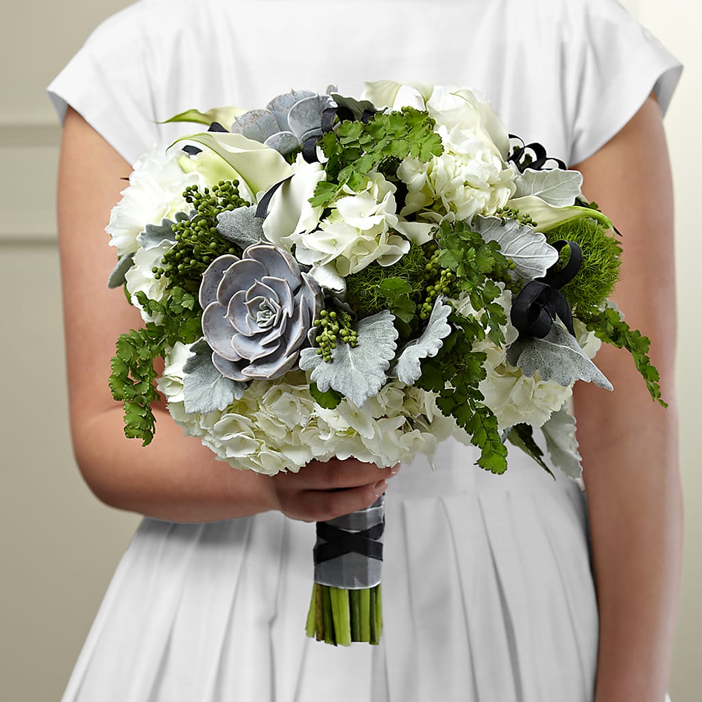 Sweet Innocence Bouquet – LESLIE'S FLOWERS & PARTY SUPPLIES, Howell NJ