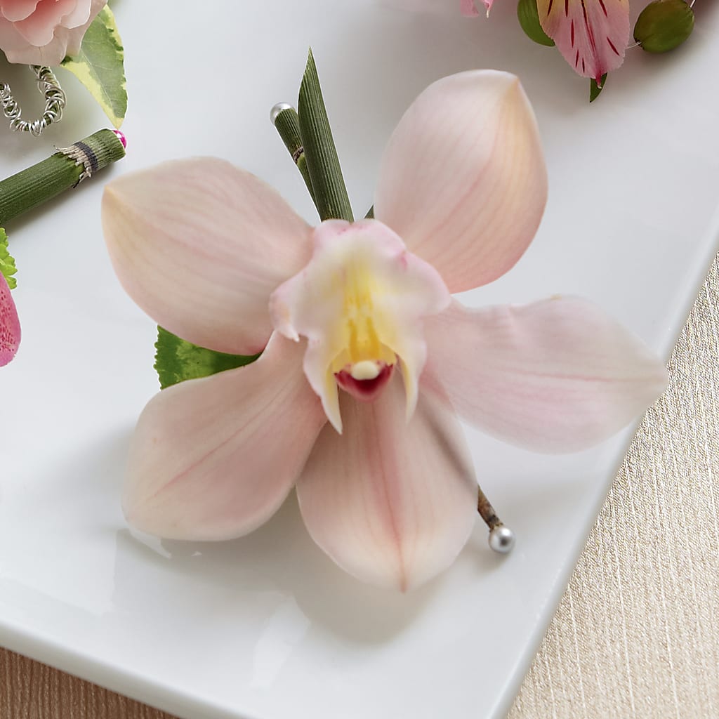 Pink Cymbidium Boutonniere – LESLIE'S FLOWERS & PARTY SUPPLIES, Howell NJ