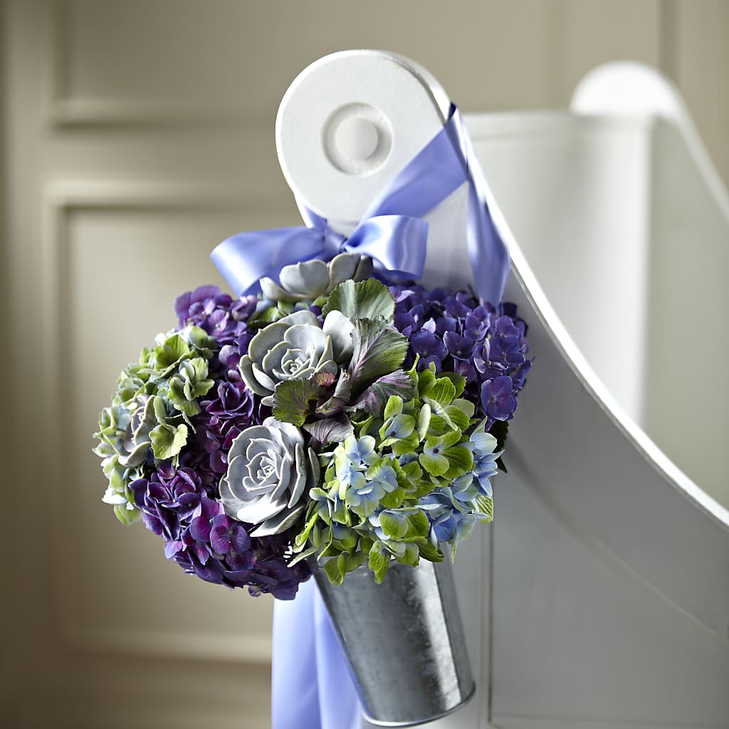 Declaration Pew Décor – LESLIE'S FLOWERS & PARTY SUPPLIES, Howell NJ