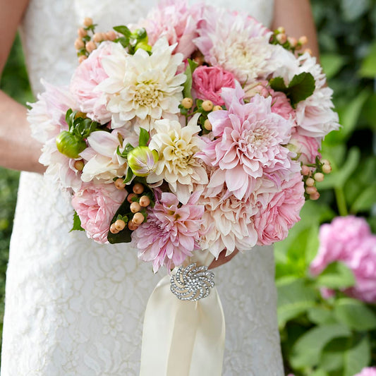 Heart's Promise Bouquet – LESLIE'S FLOWERS & PARTY SUPPLIES, Howell NJ