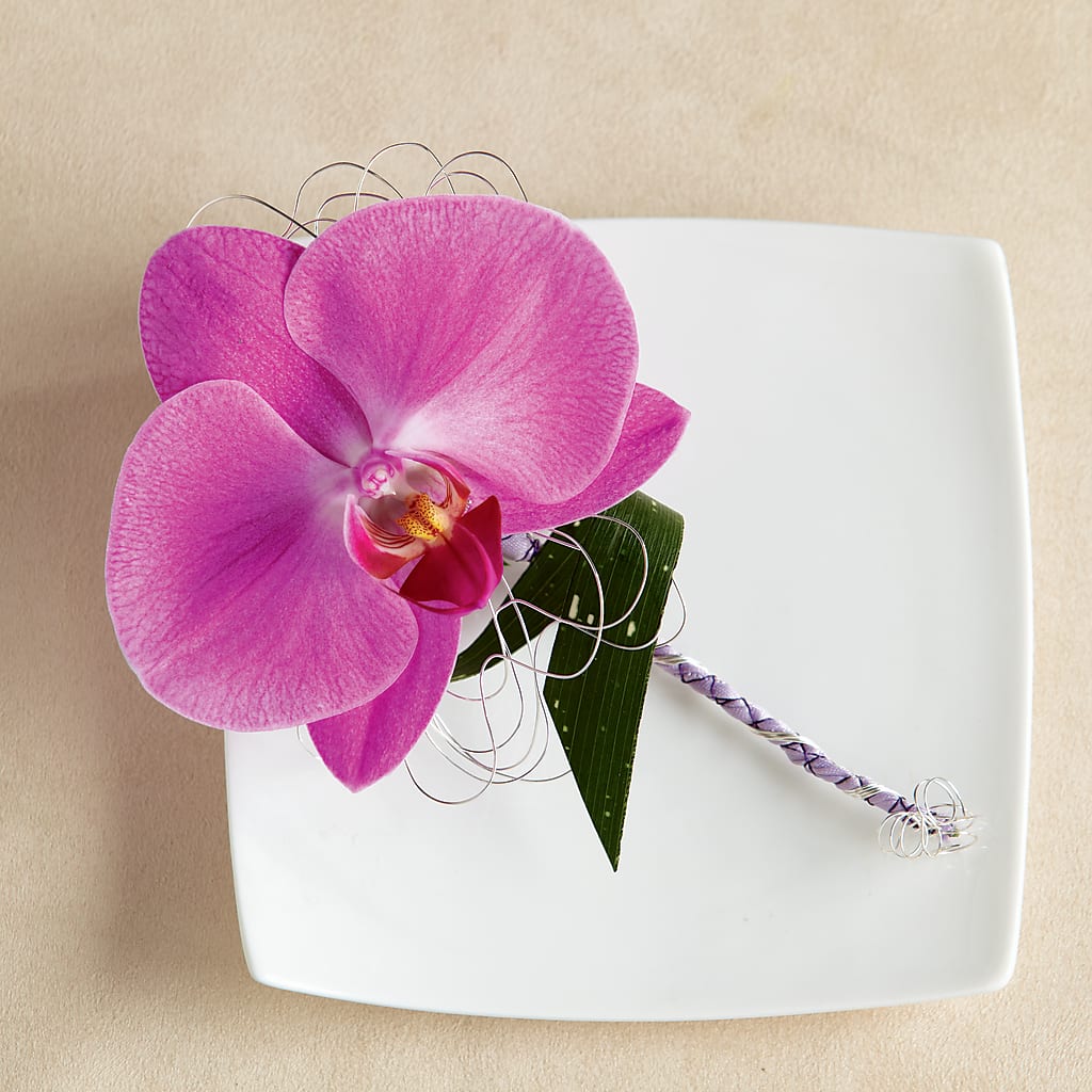 Glorious Boutonniere – LESLIE'S FLOWERS & PARTY SUPPLIES, Howell NJ