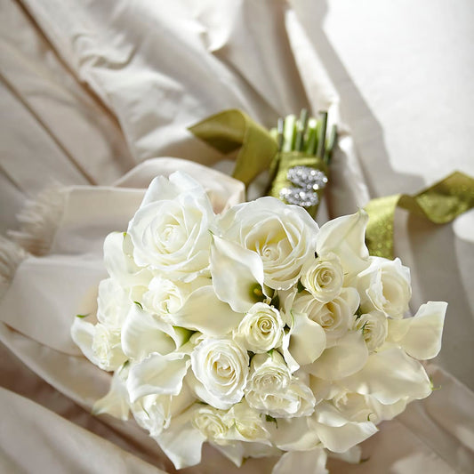 Serene Highness Bouquet – LESLIE'S FLOWERS & PARTY SUPPLIES, Howell NJ